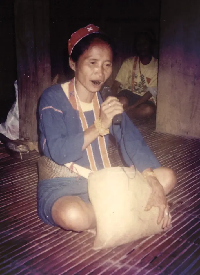 Mangyan Woman Chanitng Ambahan